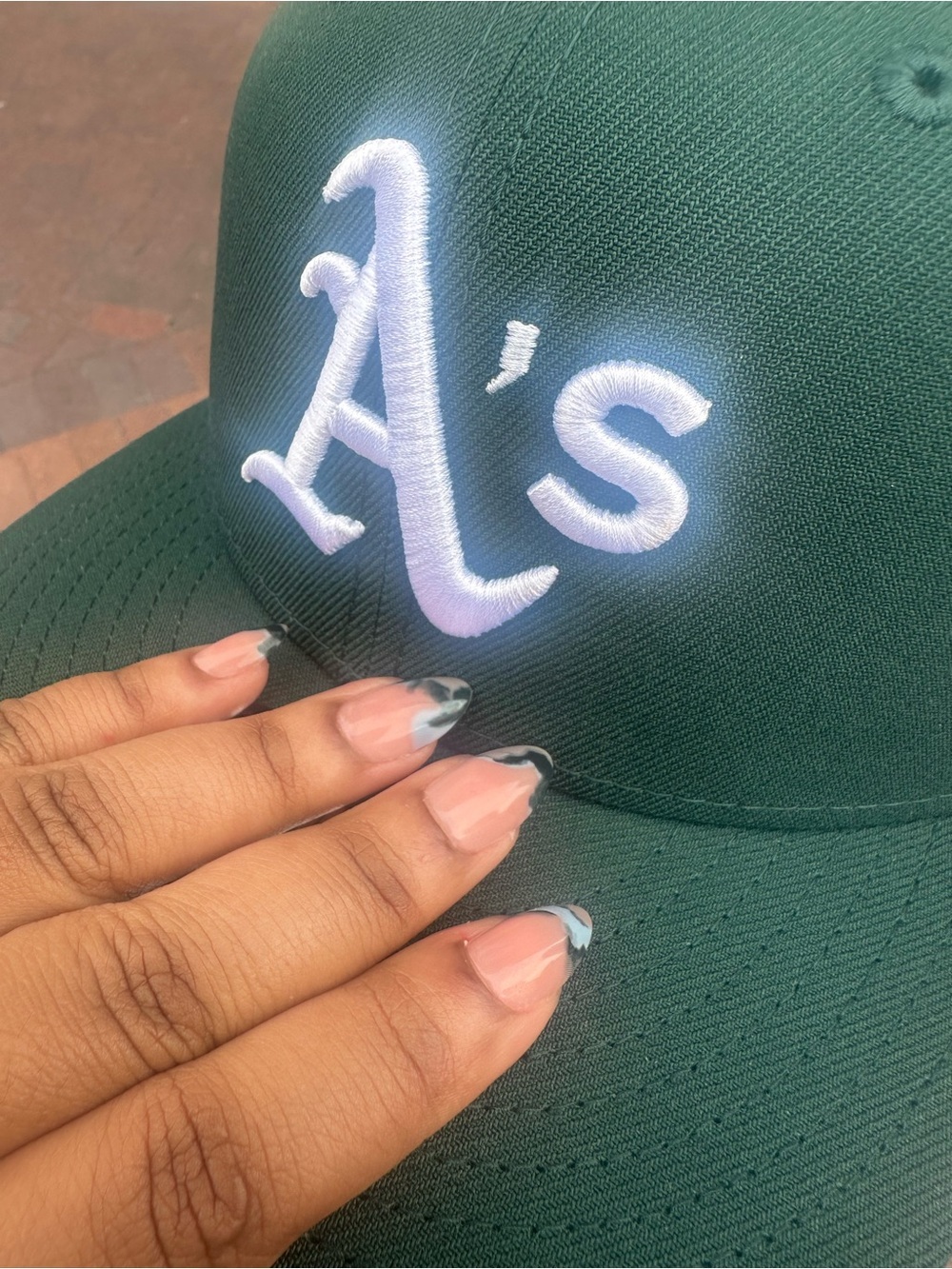Oakland A's Dark Green Mesh Trucker Cap - Picture 5 of 5
